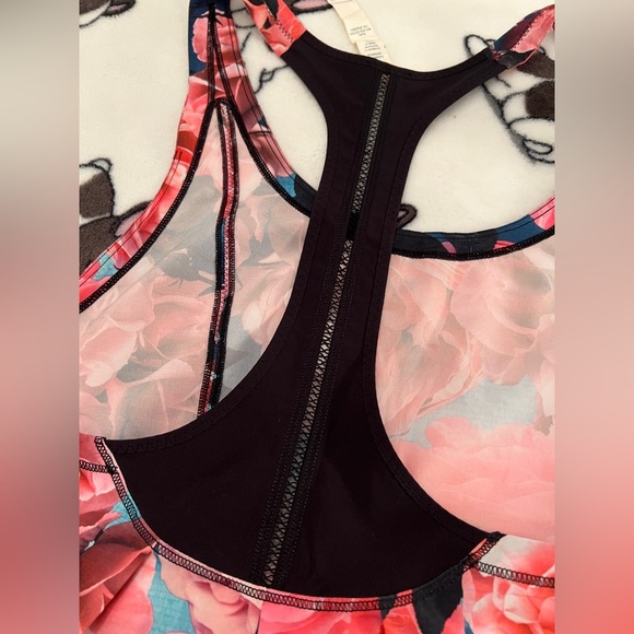 Lululemon Lightened Up Singlet Secret Garden Floral Print, Size 4 - Picture 7 of 10